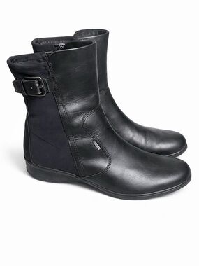 ECCO Black Leather Ankle Boots – Size 36
